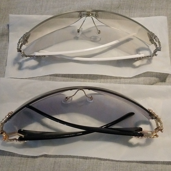 New women's sunglasses heart sides gold/gray or silver/light gray - Picture 3 of 16